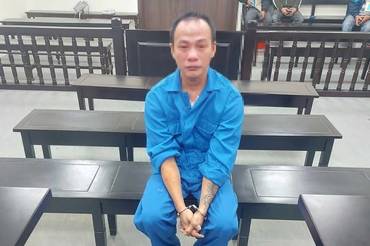 Dùng rìu chém vợ  vì mâu thuẫn gia đình