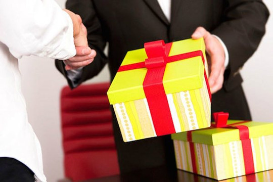 Thanh Hóa nghiêm cấm cán bộ chúc Tết lãnh đạo, tự ý đi lễ chùa