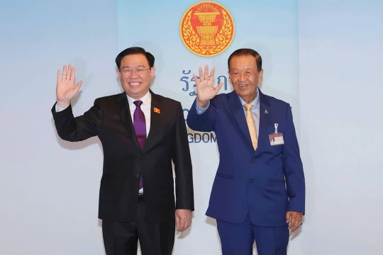 Chủ tịch Quốc hội Vương Đình Huệ hội đàm với Chủ tịch Quốc hội Thái Lan