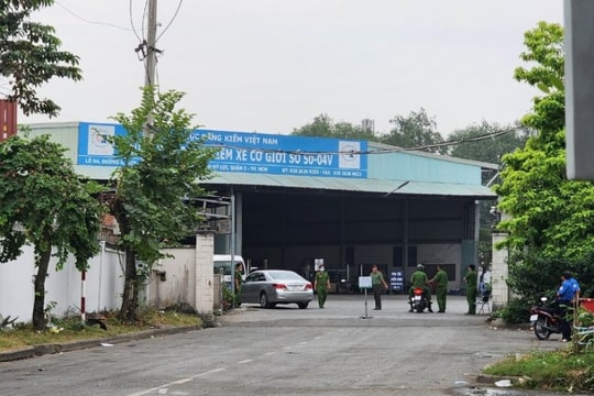 Bắt tạm giam lãnh đạo Trung tâm đăng kiểm 50-04V