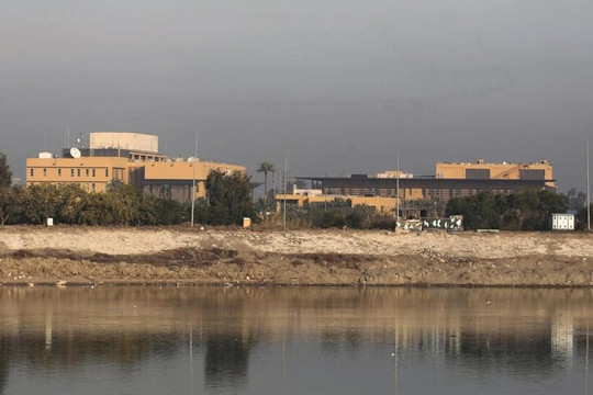 Tên lửa bắn vào đại sứ quán Mỹ ở Vùng Xanh tại Baghdad
