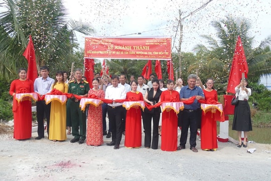 Khánh thành cầu Khánh Nguyên phục vụ bà con nghèo Bến Tre