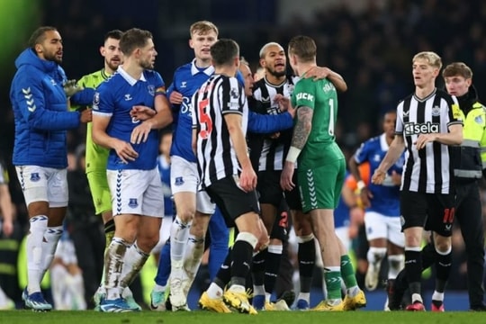 Vòng 15 Ngoại hạng Anh: Tottenham, Newcastle tiếp tục thảm bại