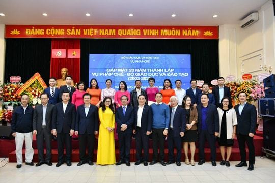 20 năm một chặng đường - Vụ Pháp chế Bộ GD&ĐT "thay da đổi thịt"