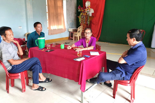 'Bà đỡ' của những người mang căn bệnh thế kỷ HIV