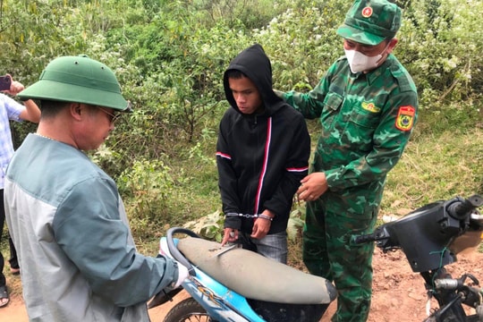 Liên tiếp bắt giữ các vụ tàng trữ ma túy, pháo, vận chuyển hàng hóa trái phép