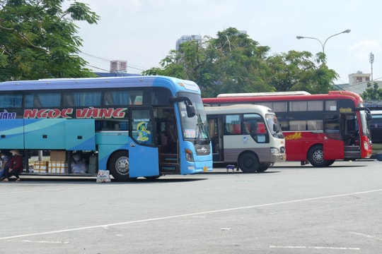 TP.HCM tăng giá vé xe từ 40-60% dịp Tết