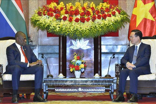 Chủ tịch nước Võ Văn Thưởng tiếp Phó Tổng thống Cộng hòa Nam Phi Paul Mashatile