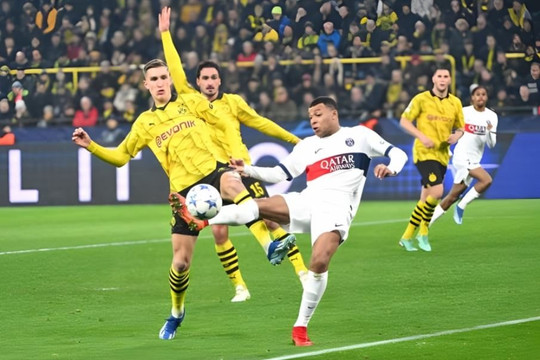 PSG chật vật vượt qua bảng tử thần C1