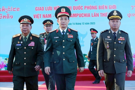 Giao lưu hữu nghị Quốc phòng biên giới Việt Nam - Lào - Campuchia