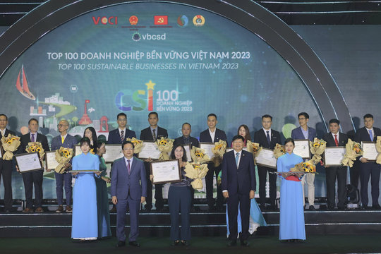 SeABank lần thứ 6 được vinh danh trong Top 100 Doanh nghiệp bền vững Việt Nam