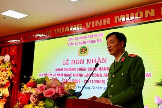 Công an quận Hoàng Mai đón nhận Huân chương Chiến công Hạng nhì