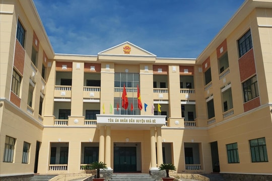 Xét xử theo thủ tục rút gọn vụ không chấp hành đo nồng độ cồn và đánh cảnh sát giao thông