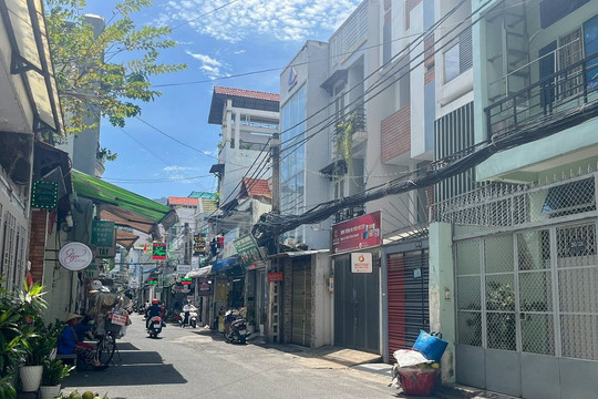 Nhà phố riêng lẻ hạ giá để “hút” dòng tiền từ nhà đầu tư