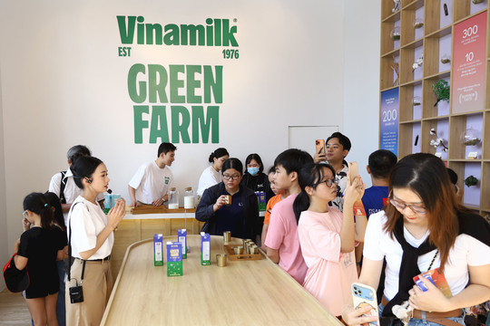 Vinamilk đánh dấu cột mốc quan trọng trong hành trình net zero, cho tương lai xanh bền vững