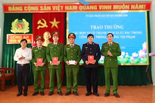 Khen thưởng đột xuất các đơn vị có thành tích trong công tác đấu tranh phòng chống tội phạm