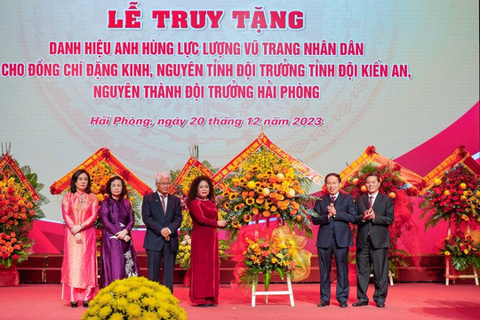 Truy tặng danh hiệu Anh hùng LLVT nhân dân cho Trung tướng Đặng Kinh