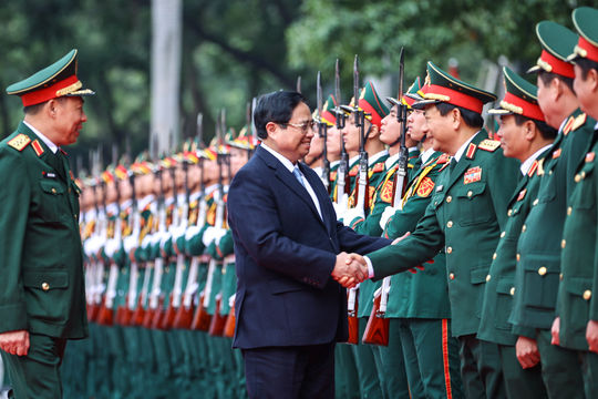 Góp phần bổ sung, hoàn thiện lý luận quốc phòng và thực hiện đột phá trong đào tạo đội ngũ cán bộ
