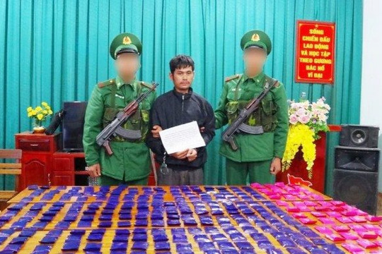 Mang 60.000 viên ma tuý sang Việt Nam để tiêu thụ thì bị bắt