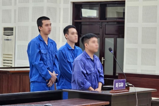 Mua bán ma túy kiêm đòi nợ thuê