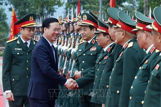 Chủ tịch nước kiểm tra công tác huấn luyện sẵn sàng chiến đấu tại Lữ đoàn K3, Tổng cục II, Bộ Quốc phòng