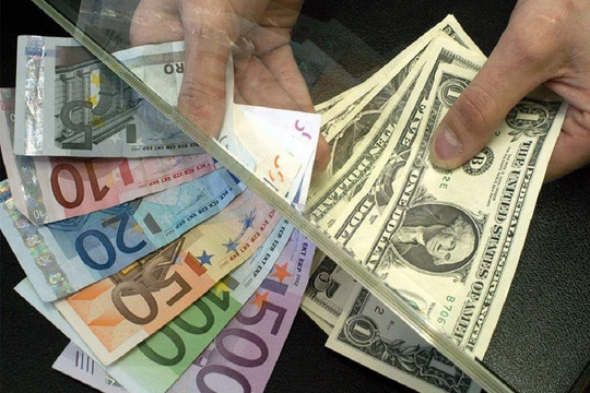 Dự trữ ngoại hối năm 2023 của Việt Nam dự báo đạt 100 tỷ USD