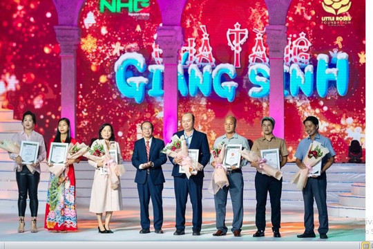 Quà tặng Giáng sinh 2023: Đêm nhạc lan tỏa tình yêu thương vô vị lợi
