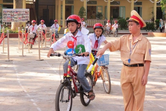 Tăng cường bảo đảm trật tự, an toàn giao thông cho lứa tuổi học sinh trong tình hình mới