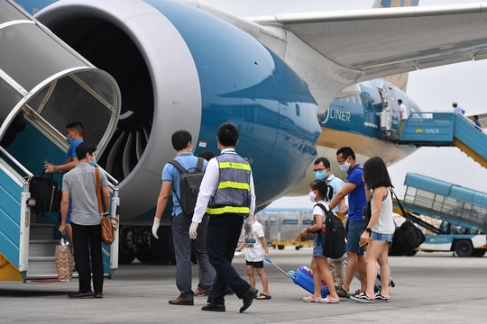Ngành hàng không Việt dự kiến vận chuyển trên 80 triệu khách năm 2024