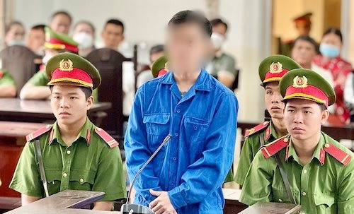 Tử hình bị cáo tạt xăng đốt hàng xóm