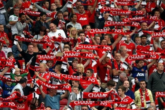 Sir Jim Ratcliffe tiếp quản MU: Giáng sinh buồn vui lẫn lộn của MUST