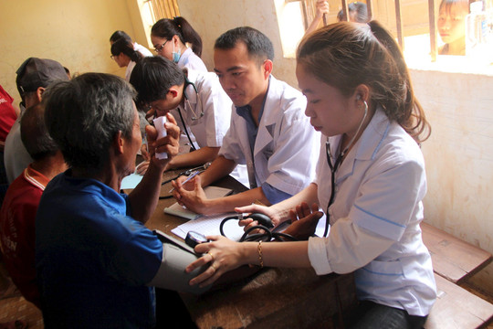 Ngành Y tế Đắk Nông nâng cao năng lực phát triển dịch vụ kỹ thuật tại các đơn vị