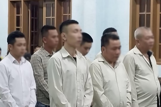 Phó Hiệu trưởng cùng đồng phạm cá độ bóng đá với số tiền hàng tỷ đồng
