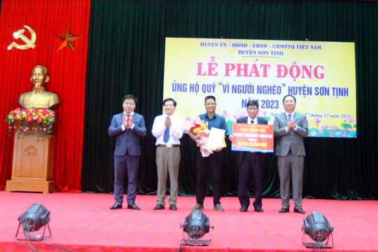 Sơn Tịnh (Quảng Ngãi) kêu gọi hơn 2,3 tỷ đồng ủng hộ Quỹ 'Vì người nghèo'