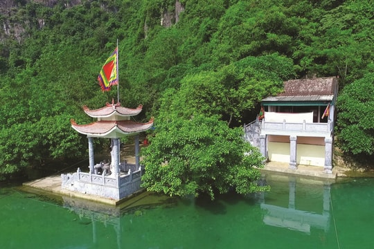 Linh thiêng đền Rồng, đền Nước xứ Thanh