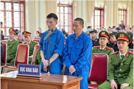 Xét xử lưu động hai bị cáo nổ súng cướp tiệm vàng