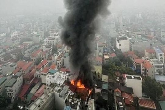Hà Nội: Cháy nhà ở quận Long Biên