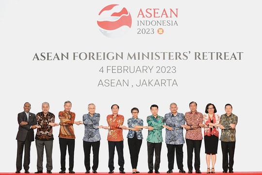 Tuyên bố Bộ trưởng Ngoại giao ASEAN về duy trì và thúc đẩy ổn định không gian biển ở Đông Nam Á