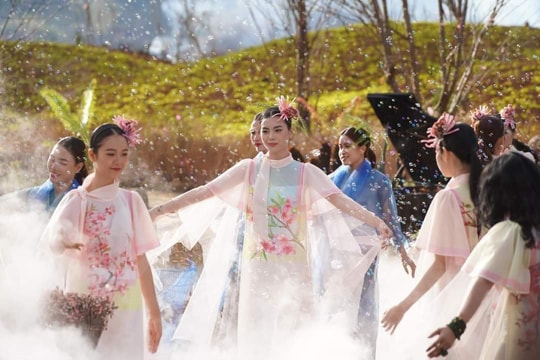 Chương trình nghệ thuật “Măng Đen – Thiên đường hồng” mừng năm mới 2024