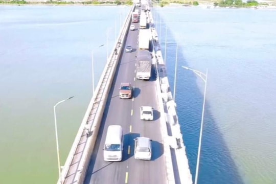 Nâng cấp, mở rộng cầu Gianh và cầu Quán Hàu lên 4 làn xe