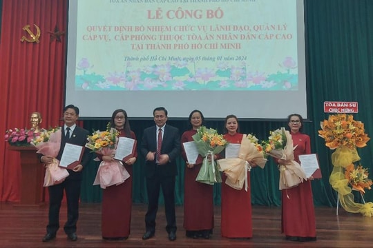 TAND cấp cao tại TP.HCM trao quyết định bổ nhiệm lãnh đạo quản lý cấp Tòa, Phòng