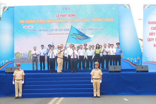 TP.HCM ra quân Năm An toàn giao thông 2024