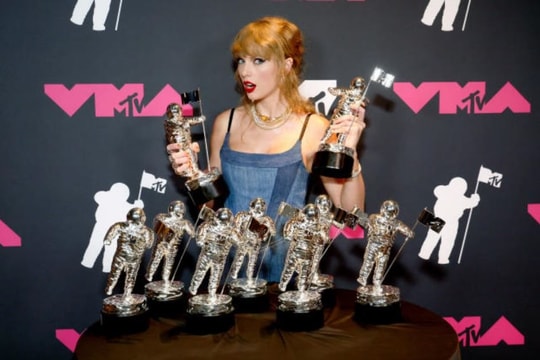 Taylor Swift gây ảnh hưởng đến công nghiệp âm nhạc và văn hoá đại chúng