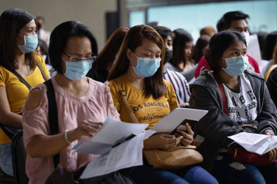 Hà Nội: Nên đeo khẩu trang khi đến khu vực công cộng