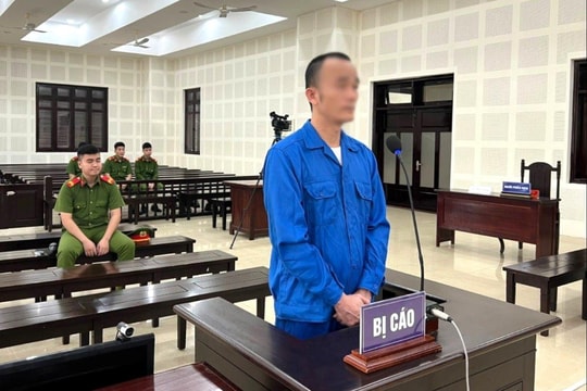 Níu kéo tình cảm bất thành, vác dao chém bố người yêu