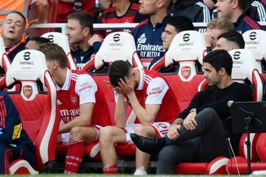 Bao giờ Arsenal mới bước qua khủng hoảng?