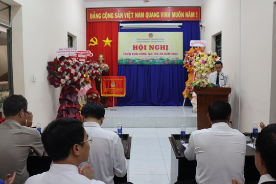 TAND TP. Dĩ An hoàn thành xuất sắc nhiệm vụ, nhận cờ thi đua TAND