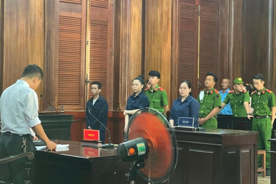 Cặp đôi rủ nhau mua bán ma túy