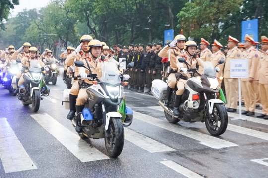 Hà Nội ra quân thực hiện Năm an toàn giao thông 2024