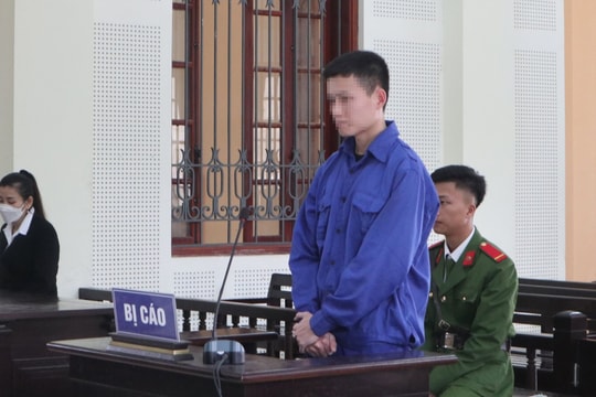 Làm ăn thua lỗ, mang dao đi cướp ngân hàng
